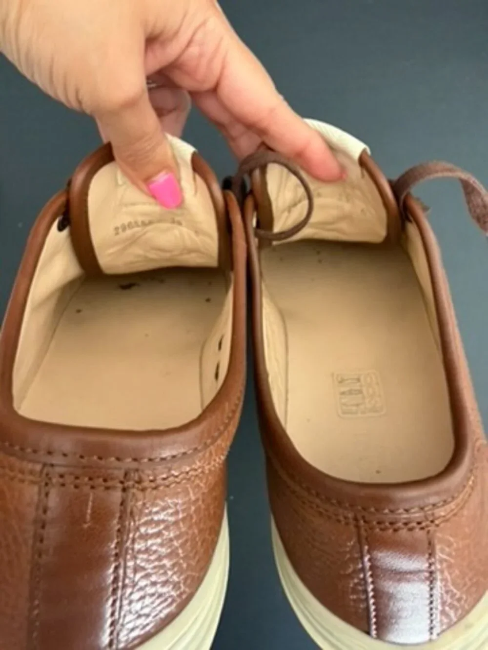 Gucci Brown Leather Miro Soft Low Top Sneakers Size 39